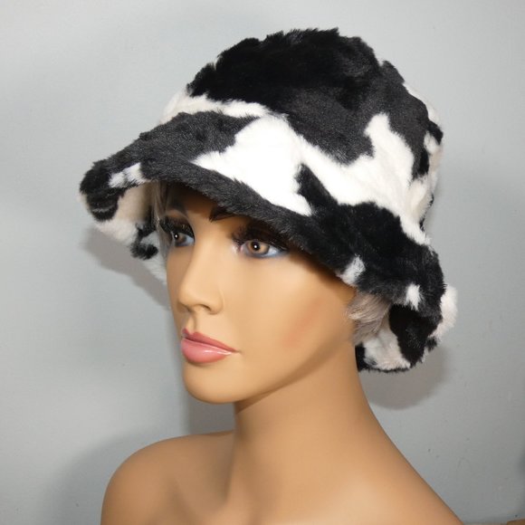 Cute! Stylish SOFT Warm Faux Fur Print Bucket Hat White with Black - Picture 9 of 11